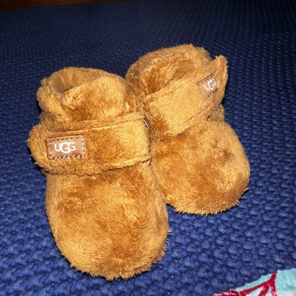 Baby UGG Crib Softies